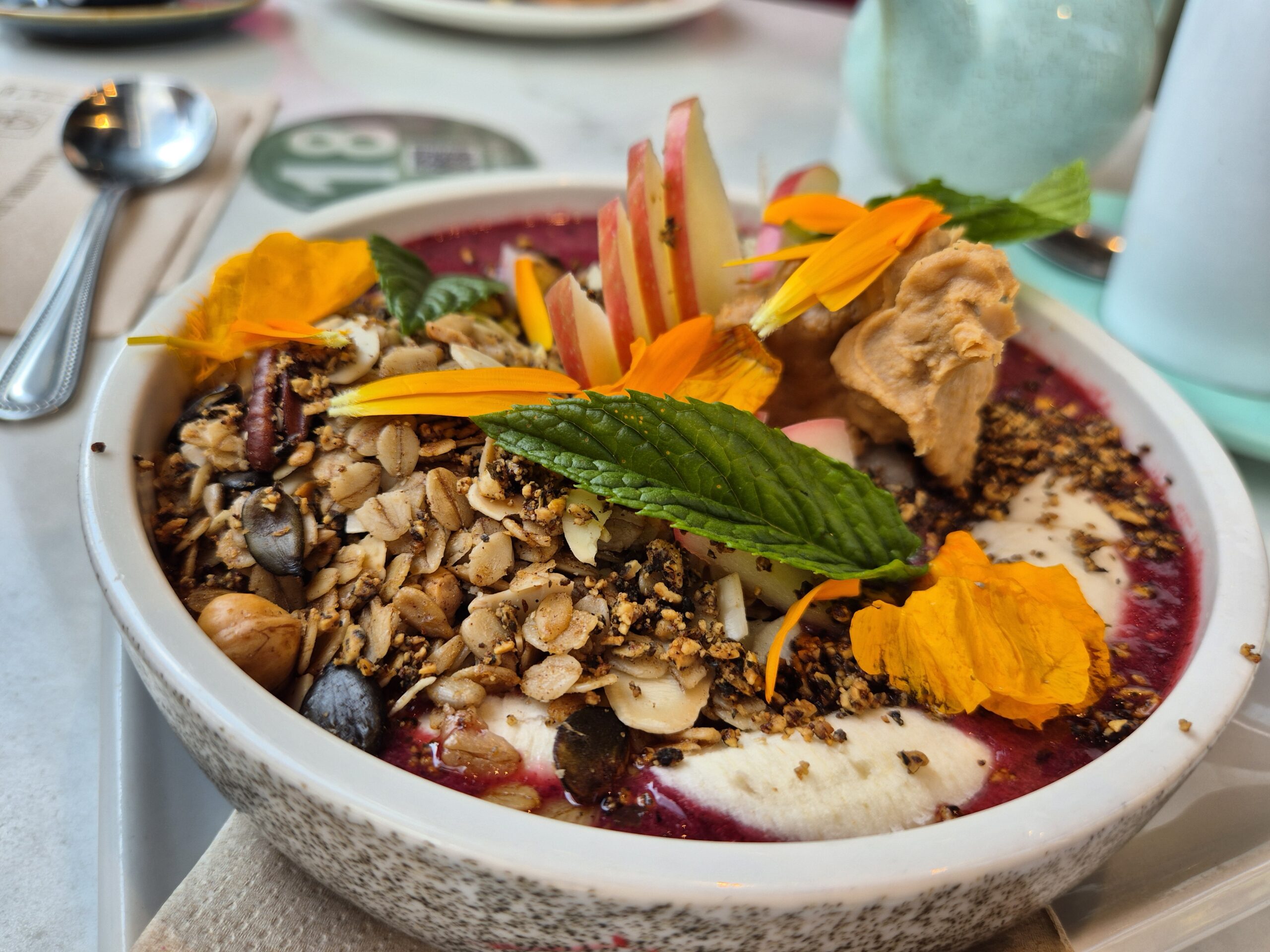 Honestly Farm Kitchen's Açaí Bowl